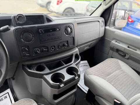 2010 Ford E-Series E-350 SD XL