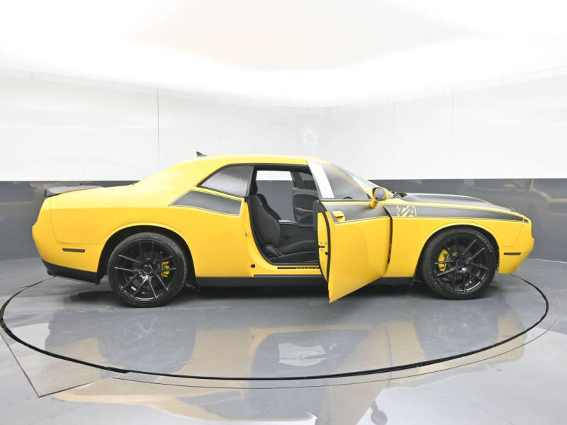 2017 Dodge Challenger R/T Plus