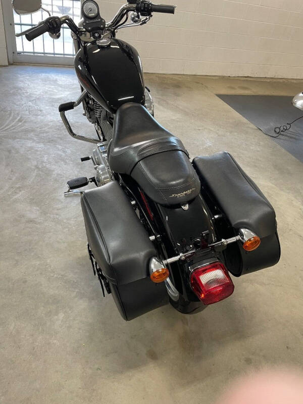 2011 HARLEY DAVISSON SPORTSTER