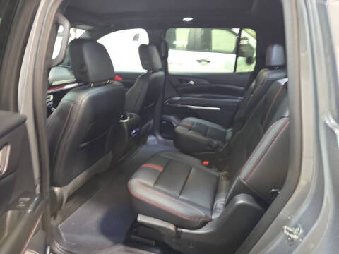 2025 Chevrolet Traverse RS