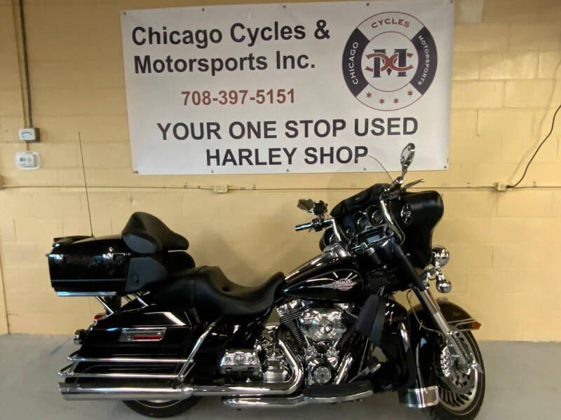 2013 Harley-Davidson FLHTC ELECTRA GLIDE CLASSIC  for sale at CHICAGO CYCLES & MOTORSPORTS INC. in Batavia IL