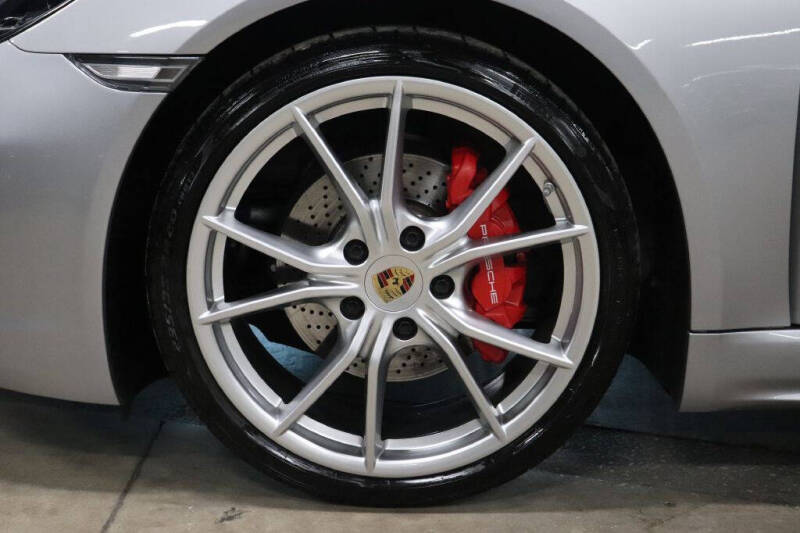 2024 Porsche 718 Boxster S