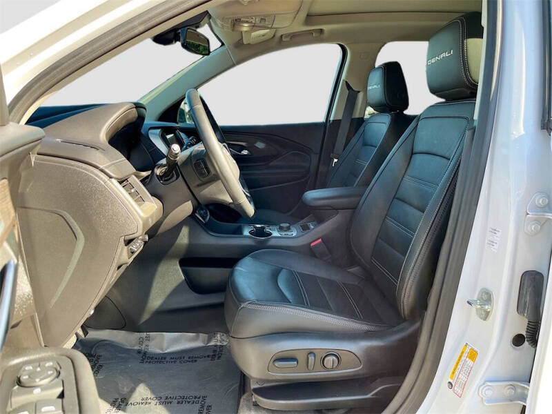 2024 GMC Terrain Denali