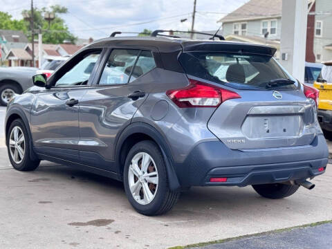 2019 Nissan Kicks S