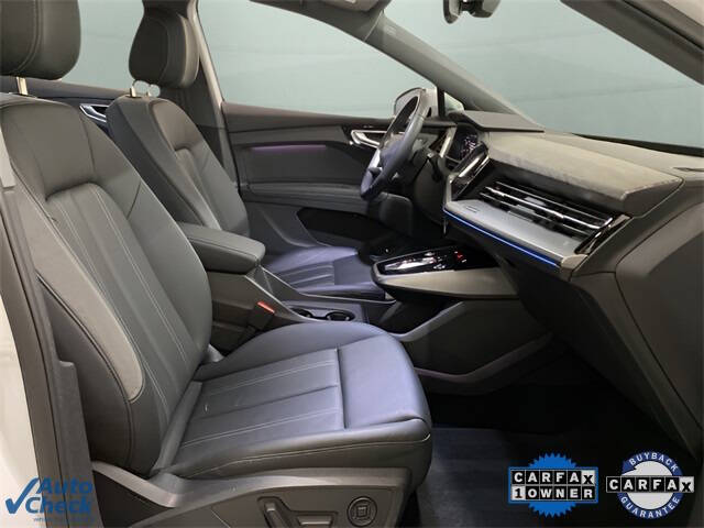 2024 Audi Q4 e-tron quattro Premium Plus 50