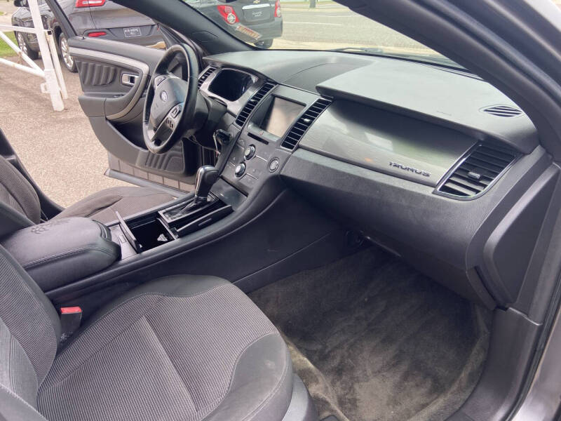2014 Ford Taurus SEL