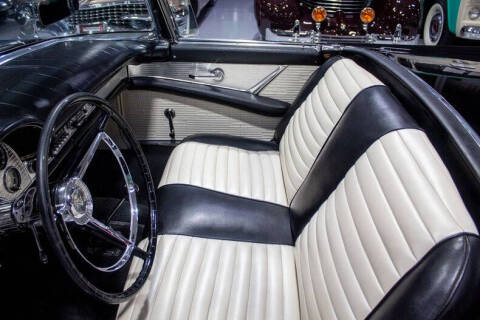 1957 Ford Thunderbird