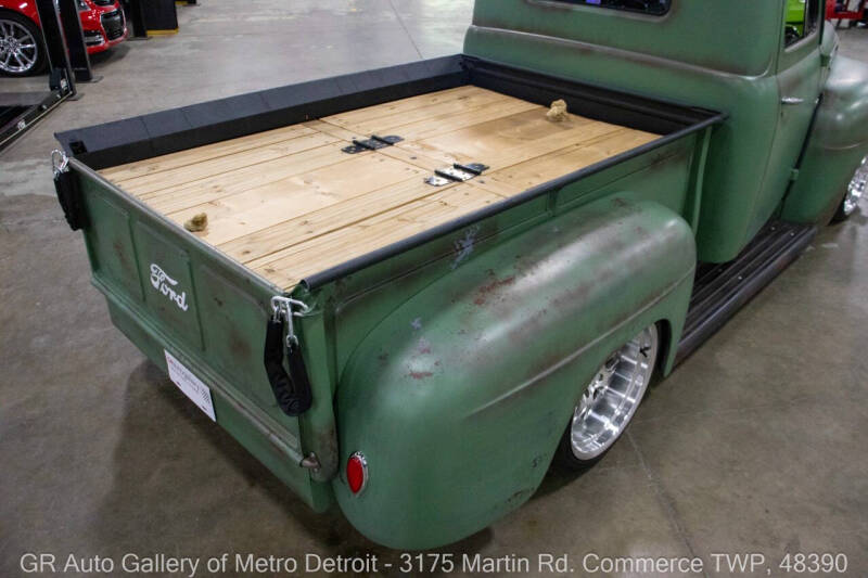 1949 Ford F-1