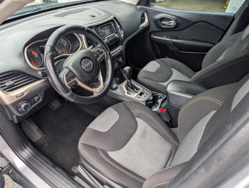 2017 Jeep Cherokee