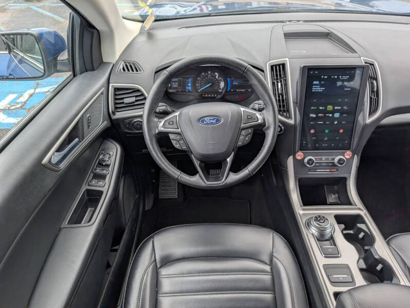 2024 Ford Edge