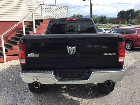 2012 RAM 1500 SLT