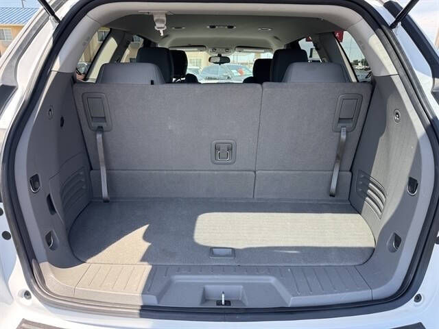 2017 Chevrolet Traverse LS