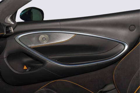 2023 McLaren Artura
