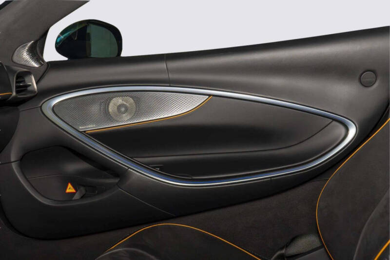 2023 McLaren Artura