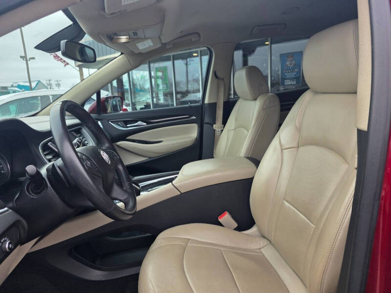 2020 Buick Enclave Essence