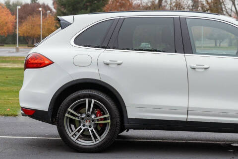2013 Porsche Cayenne S