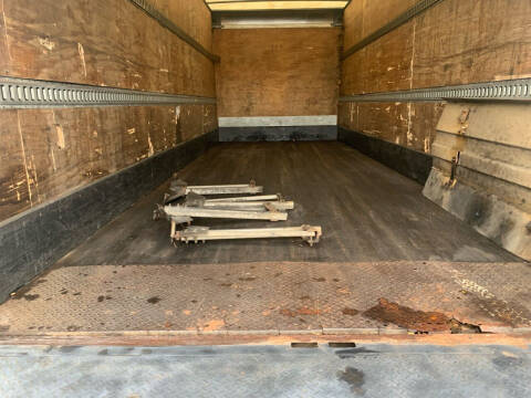 2012 Freightliner M2 106