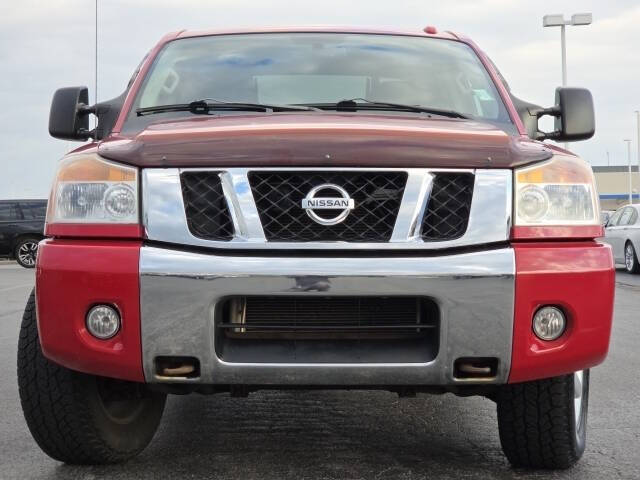2012 Nissan Titan SV