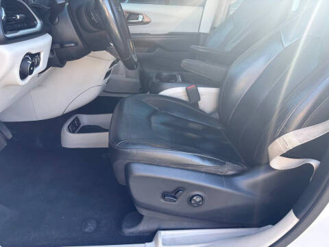 2019 Chrysler Pacifica Touring L