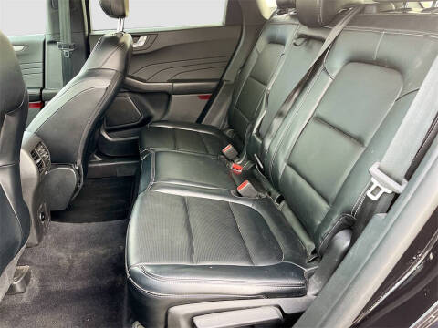 2023 Ford Escape Platinum