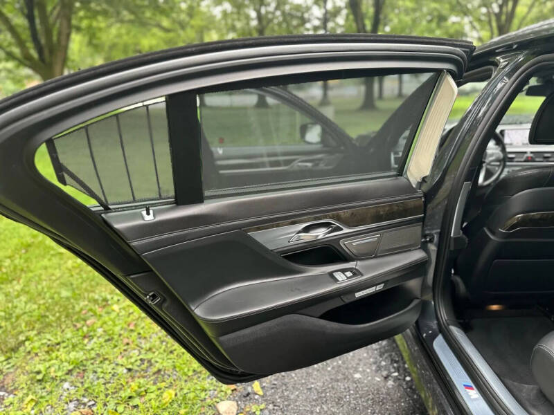 2016 BMW 7 Series 750i xDrive