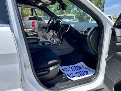 2017 Jeep Grand Cherokee Laredo