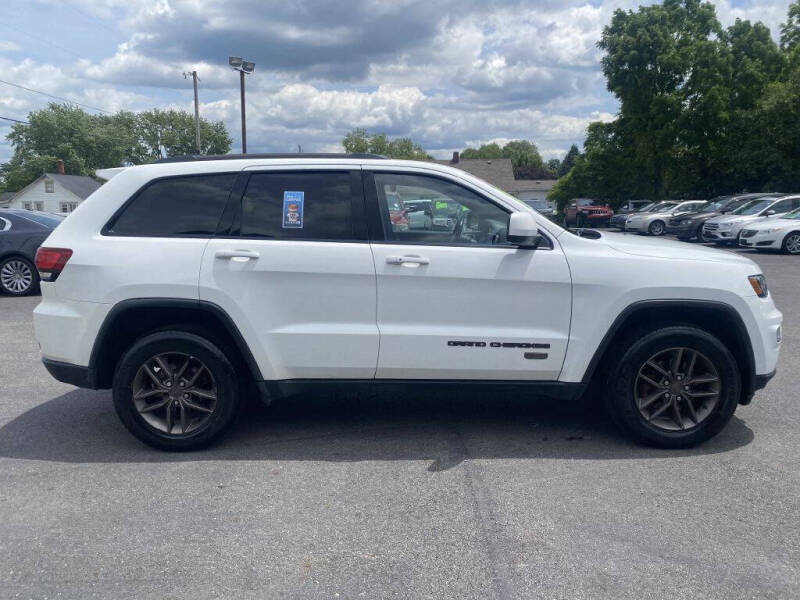 2016 Jeep Grand Cherokee Laredo