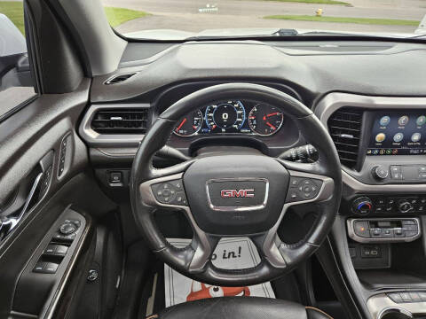 2021 GMC Acadia AT4