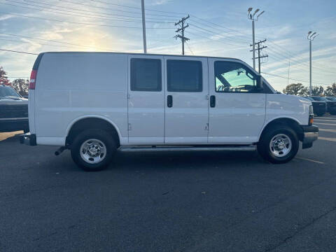 2023 Chevrolet Express 2500