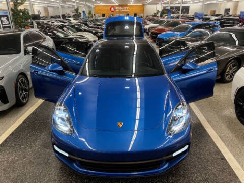 2017 Porsche Panamera 4