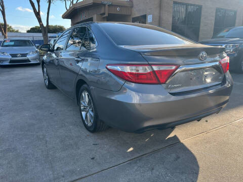 2017 Toyota Camry SE