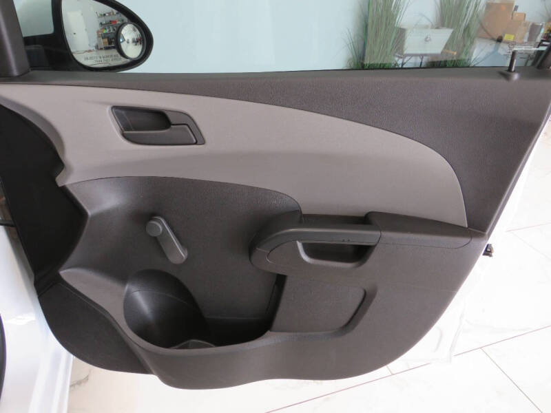 2017 Chevrolet Sonic LT Auto Fleet