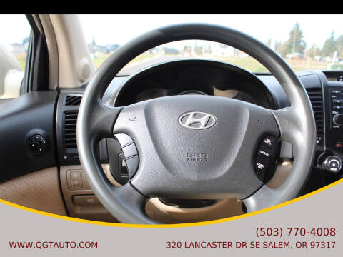 2007 Hyundai Entourage