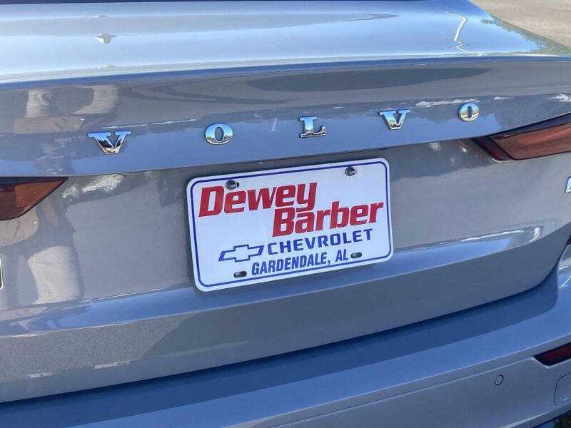 2024 Volvo S60 B5 Core Dark Theme