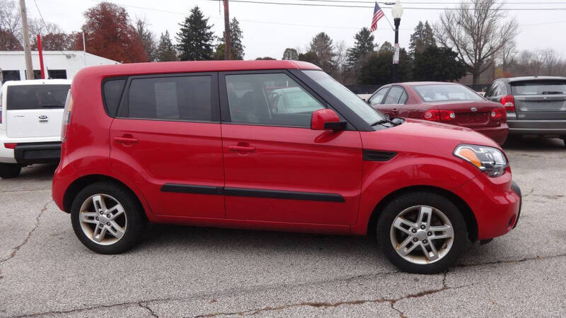 2011 Kia Soul +