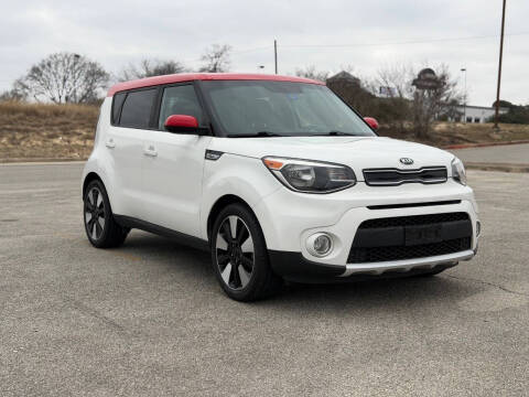 2017 Kia Soul +