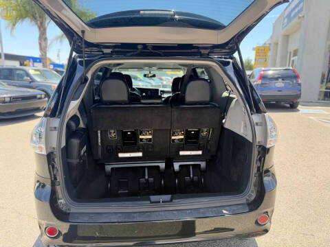 2015 Toyota Sienna