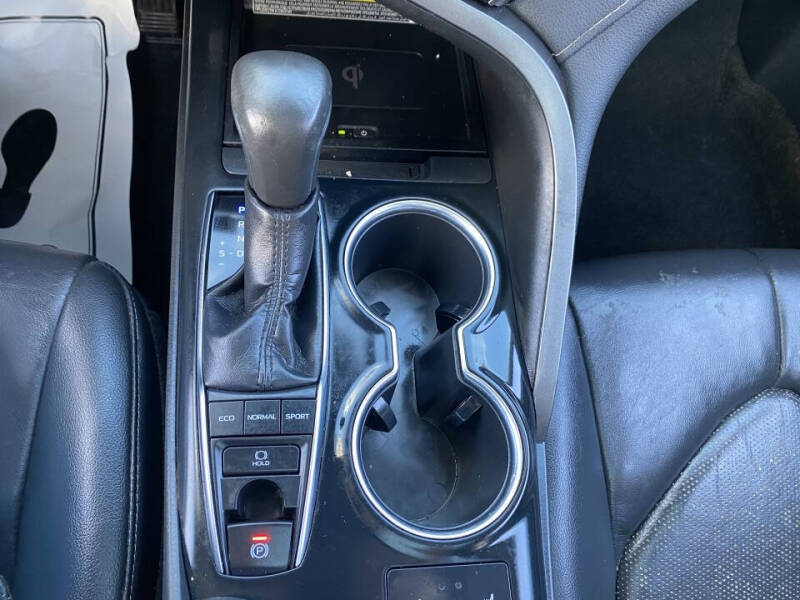 2019 Toyota Camry XSE