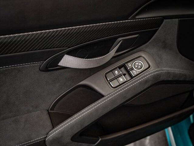 2024 Porsche 718 Cayman GT4 RS