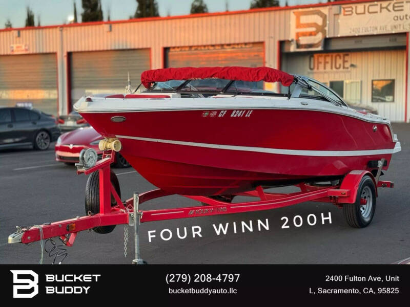 2013 Four Winns 200H