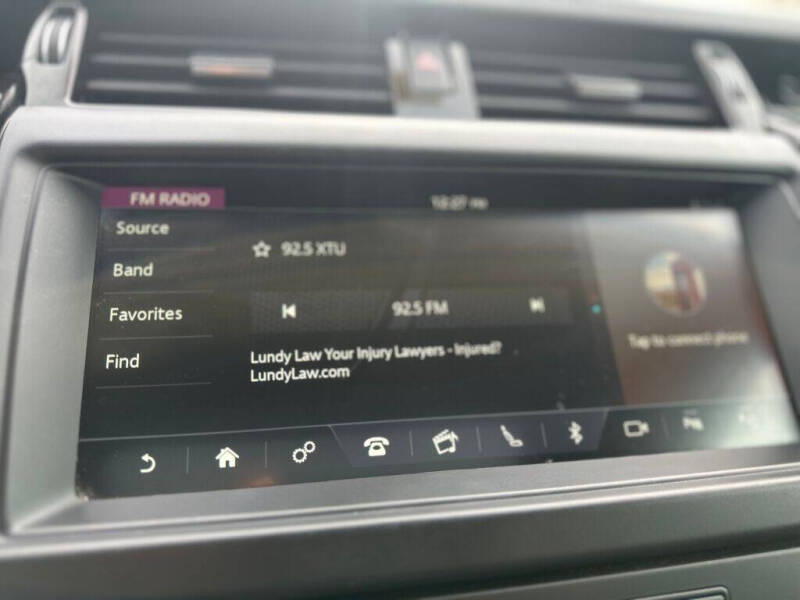 2020 Land Rover Discovery SE