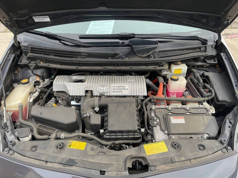 2013 Toyota Prius Three