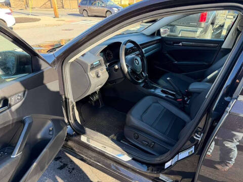 2020 Volkswagen Passat R-Line