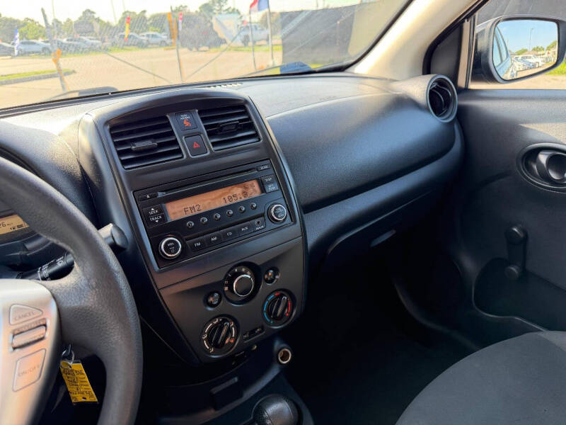 2018 Nissan Versa S Plus