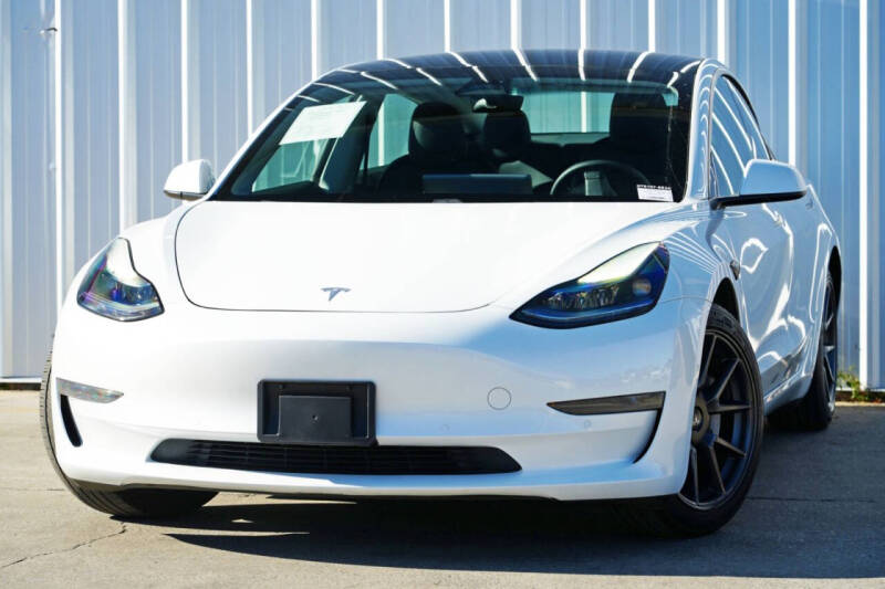 2021 Tesla Model 3 Standard Range Plus