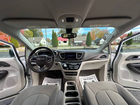 2017 Chrysler Pacifica Touring