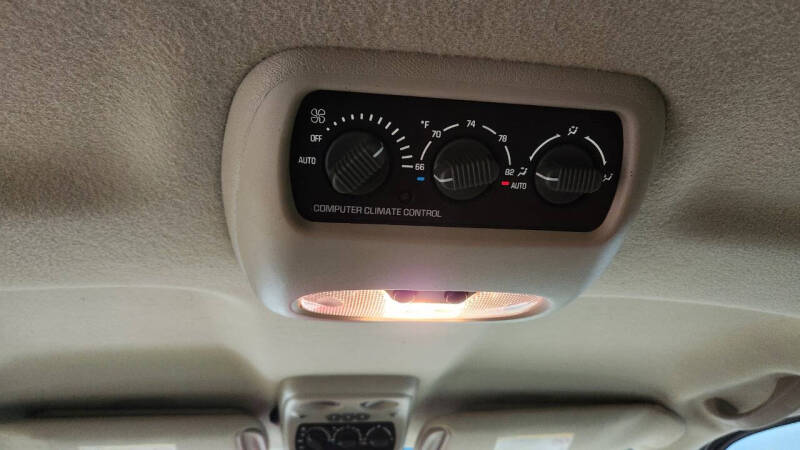 2002 GMC Yukon XL Denali