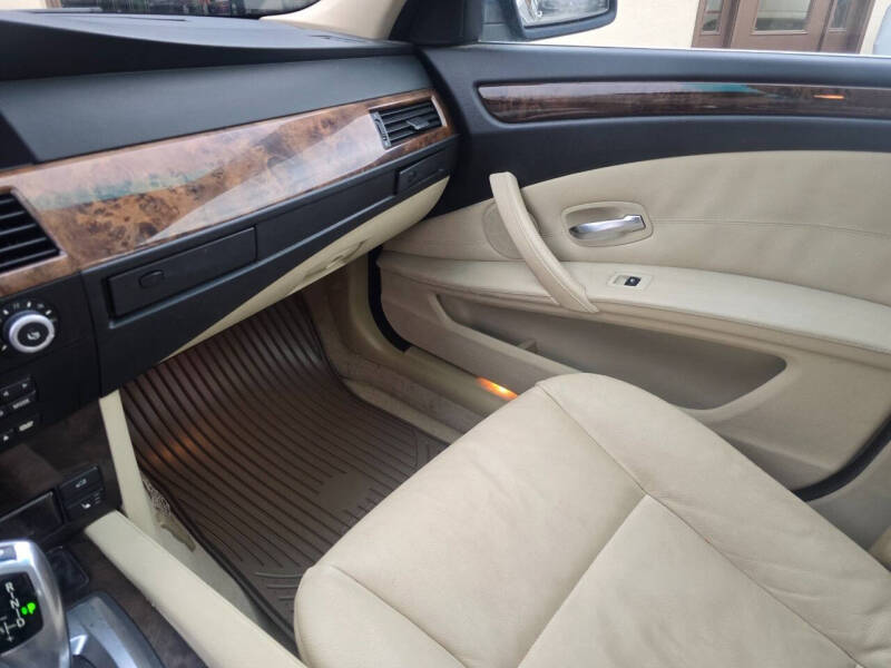 2008 BMW 5 Series 528xi