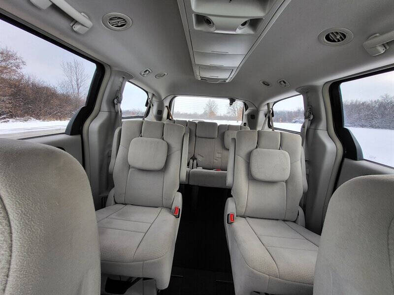 2011 Chrysler Town and Country Touring