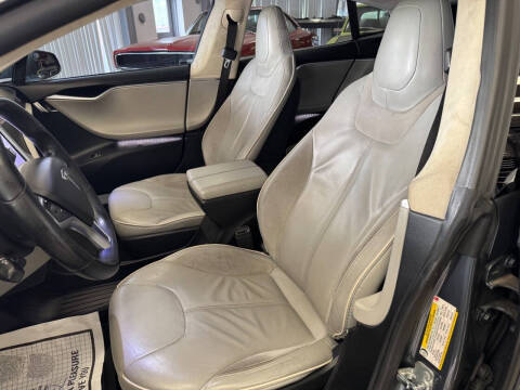 2013 Tesla Model S Performance